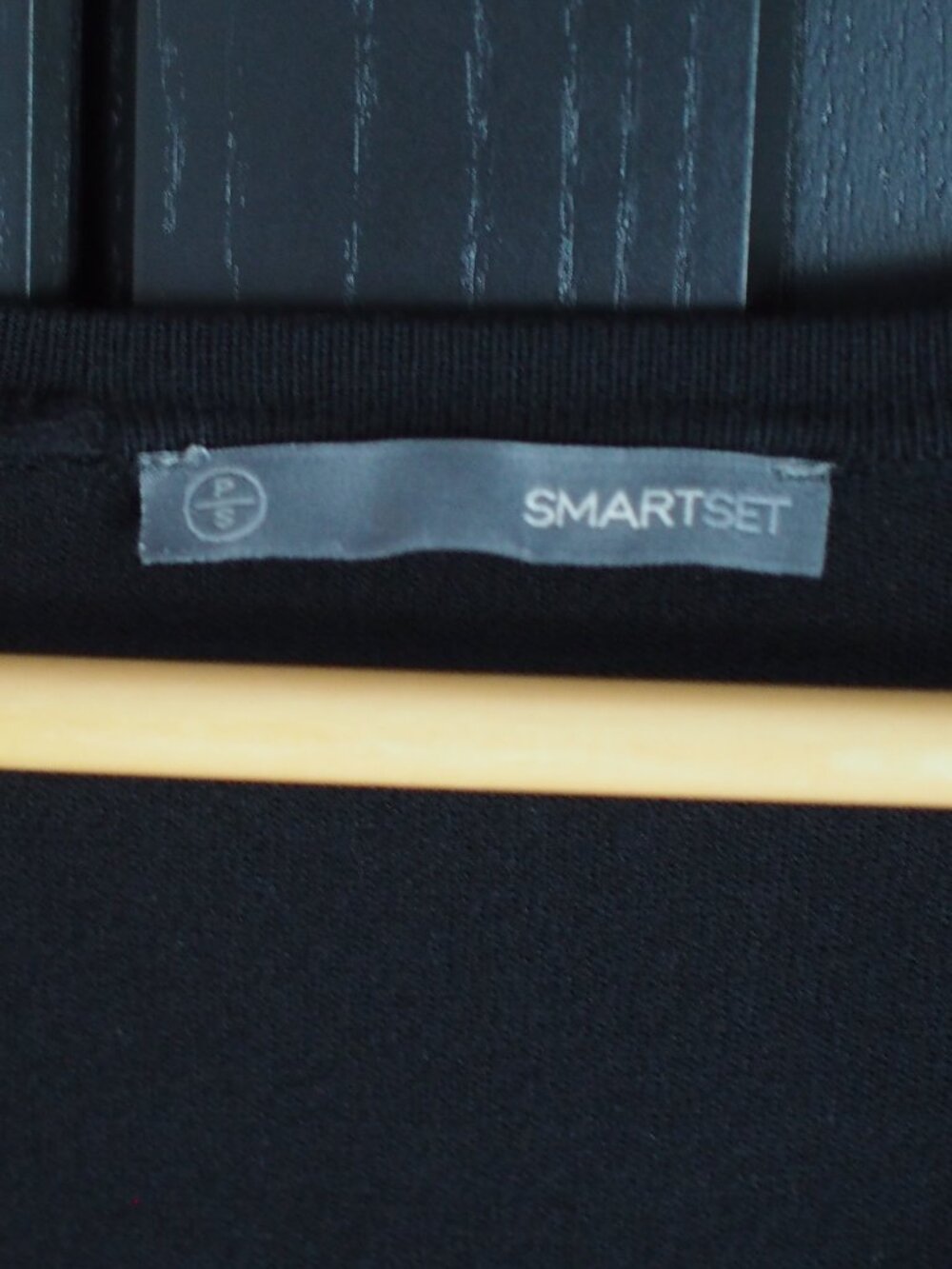 Smart Set | Lightweight V-Neck Button-Front Cardigan - Picture 2 of 4